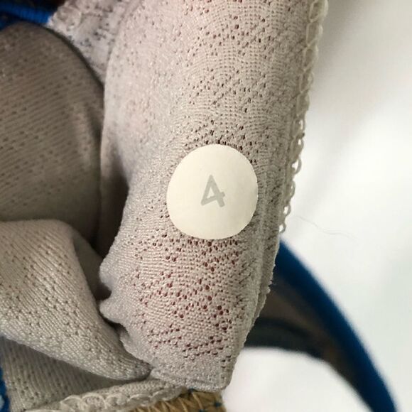 LuluLemon No Limits Tank - Women’s 4 - Picture 3 of 7